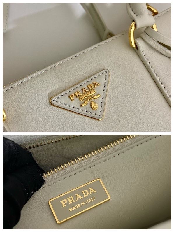 Pra*a top handle bags